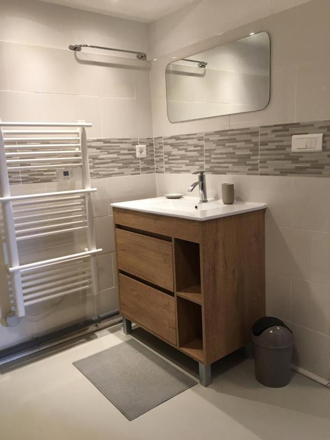 Fontaine Apartment Aups Exterior foto